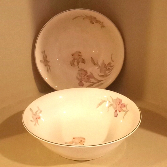 Vintage Universal Cambridge Iris Camwood Ivory- Bundle of 2 Vegetable Bowls - Picture 11 of 12